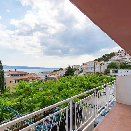 Gorgeous Apartment In Duce With Wifi Exterior photo